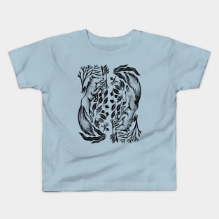 foxes in the forest Kids T-Shirt